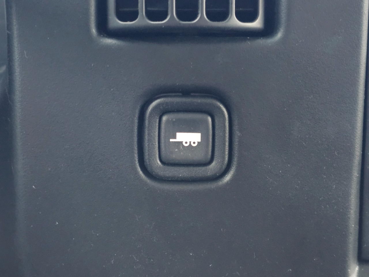 Chevrolet Express Cargo Van RWD 3500 135" 2015