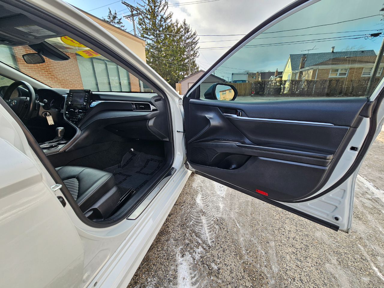 Toyota Camry SE Auto (Natl) 2023