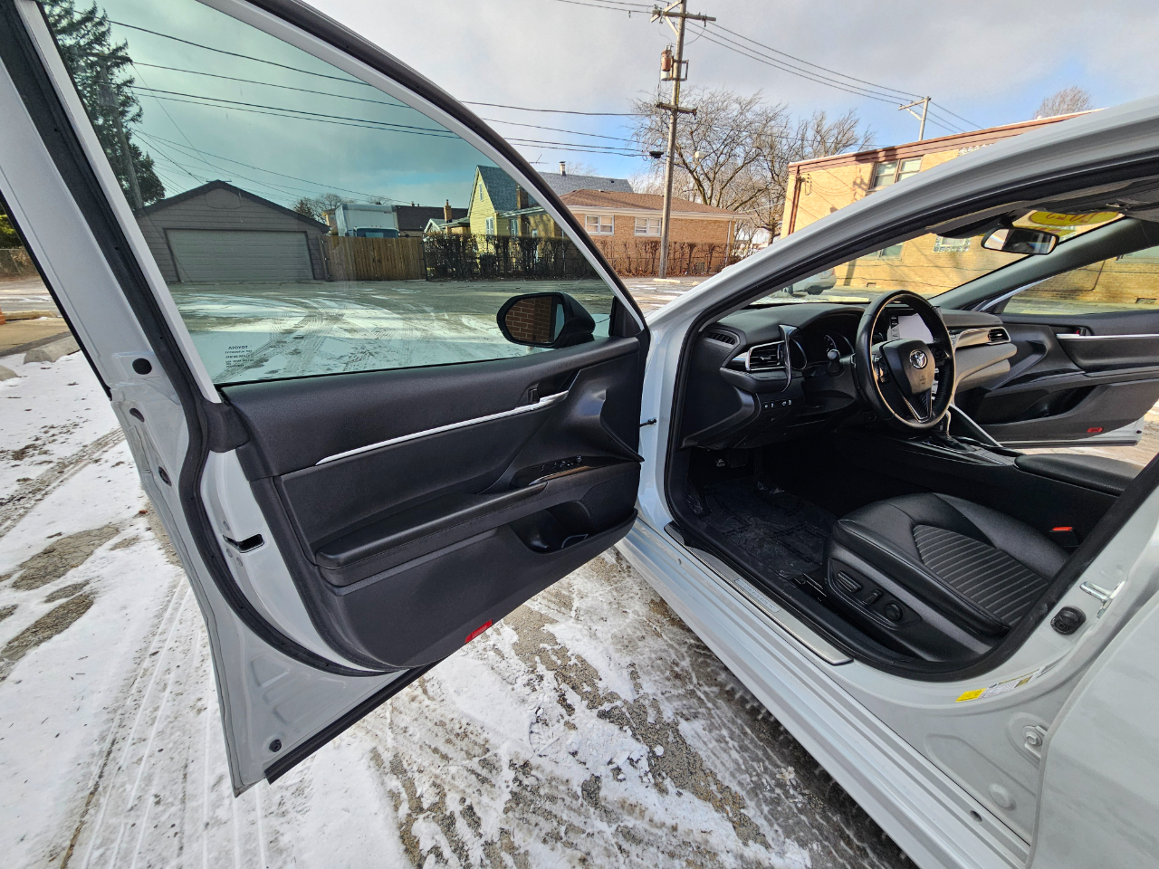 Toyota Camry SE Auto (Natl) 2023