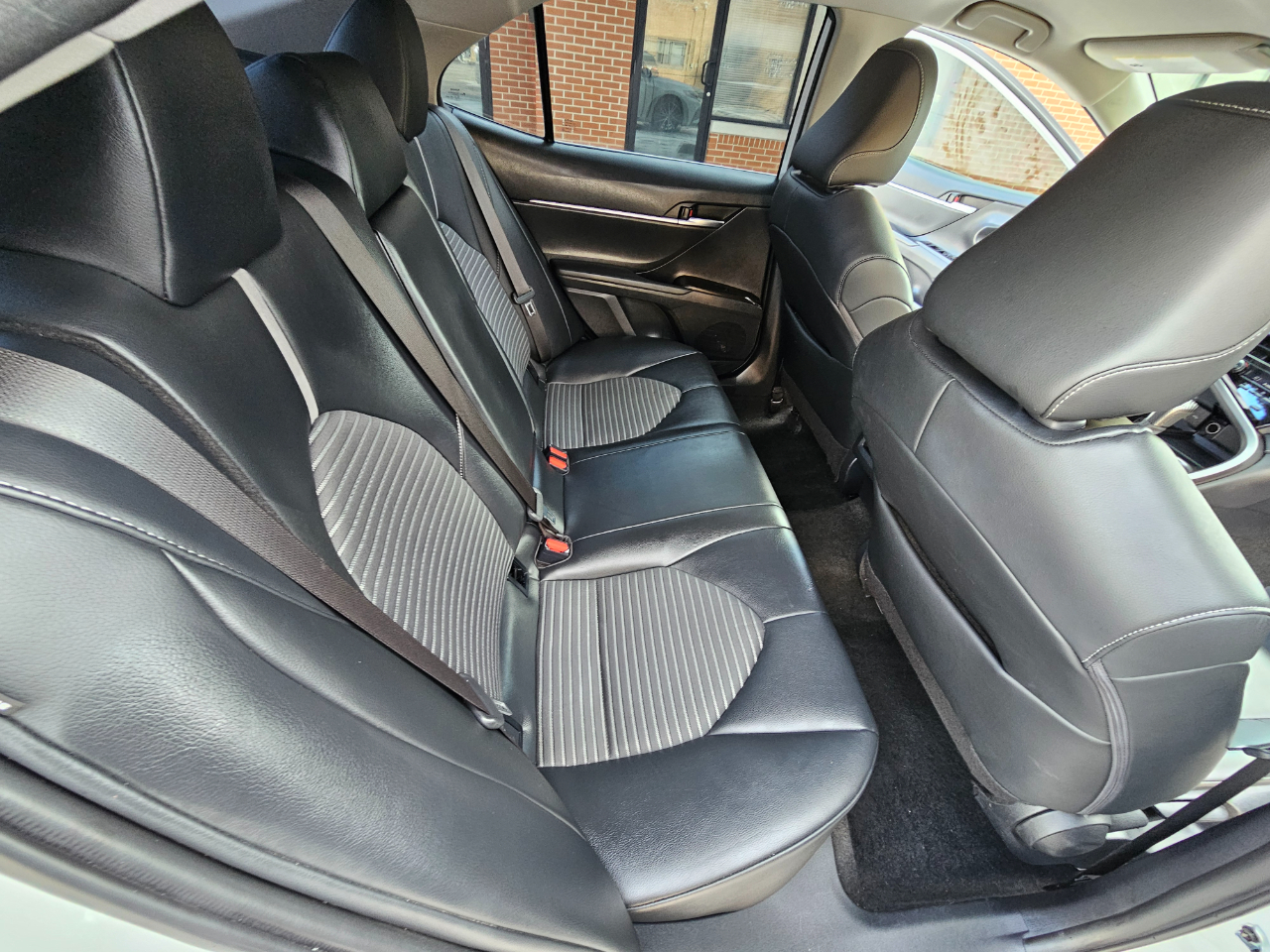 Toyota Camry SE Auto (Natl) 2023