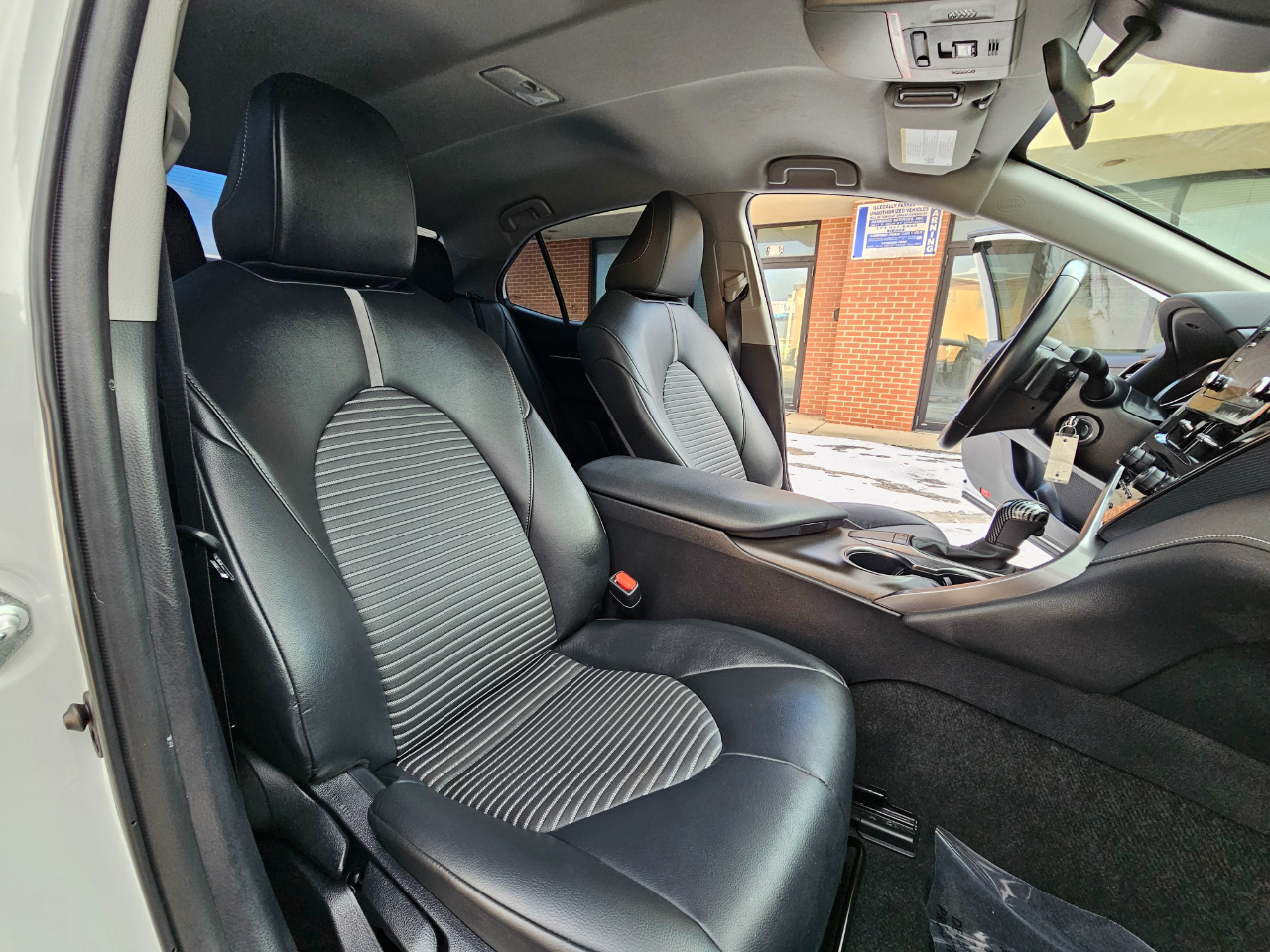 Toyota Camry SE Auto (Natl) 2023