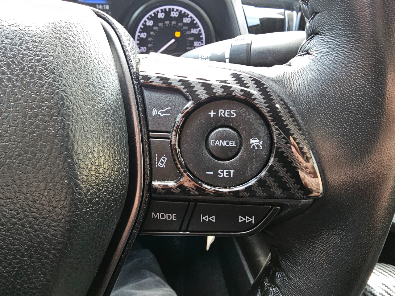 Toyota Camry SE Auto (Natl) 2023