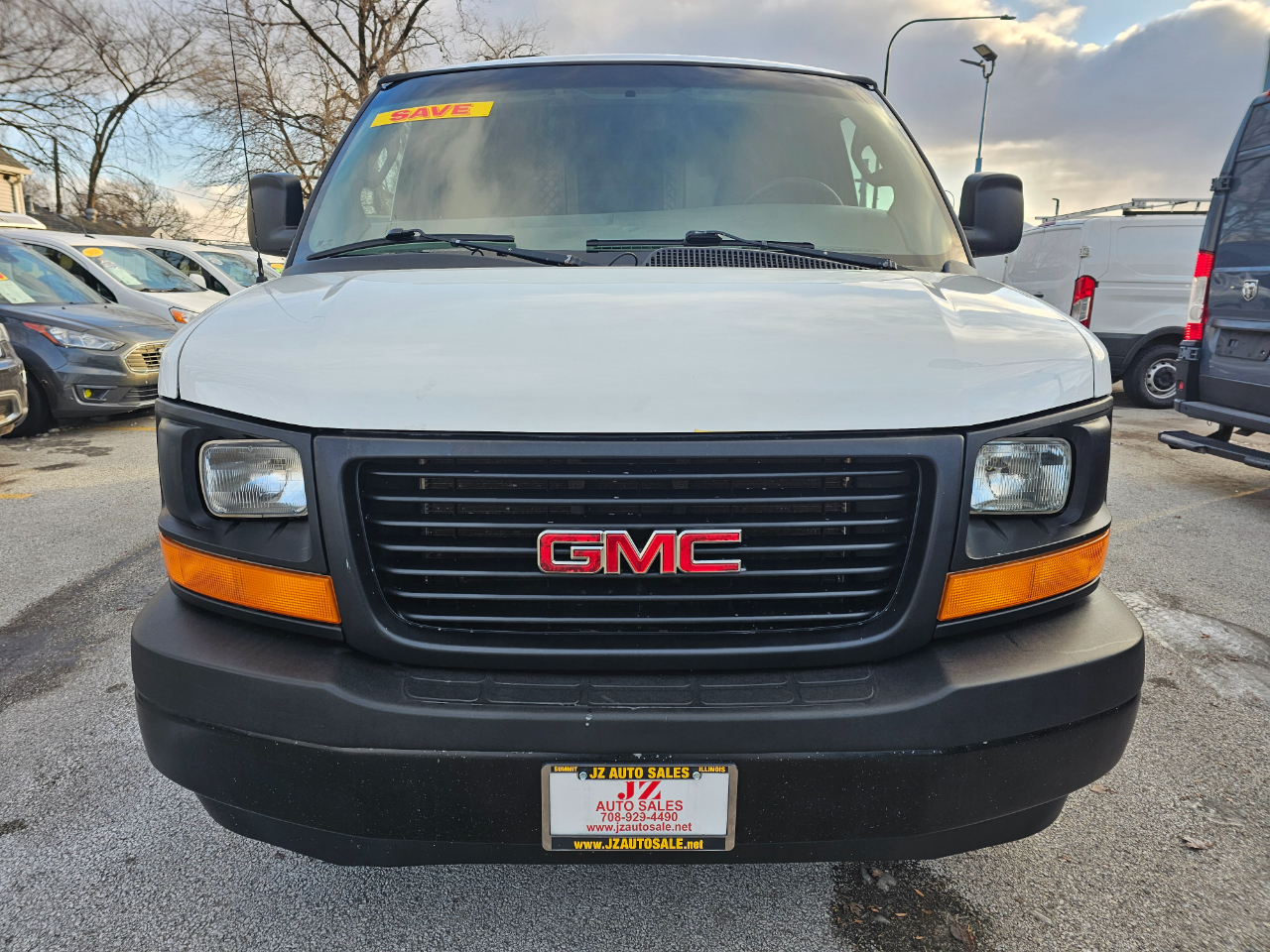 GMC Savana Cargo Van RWD 2500 135" 2017
