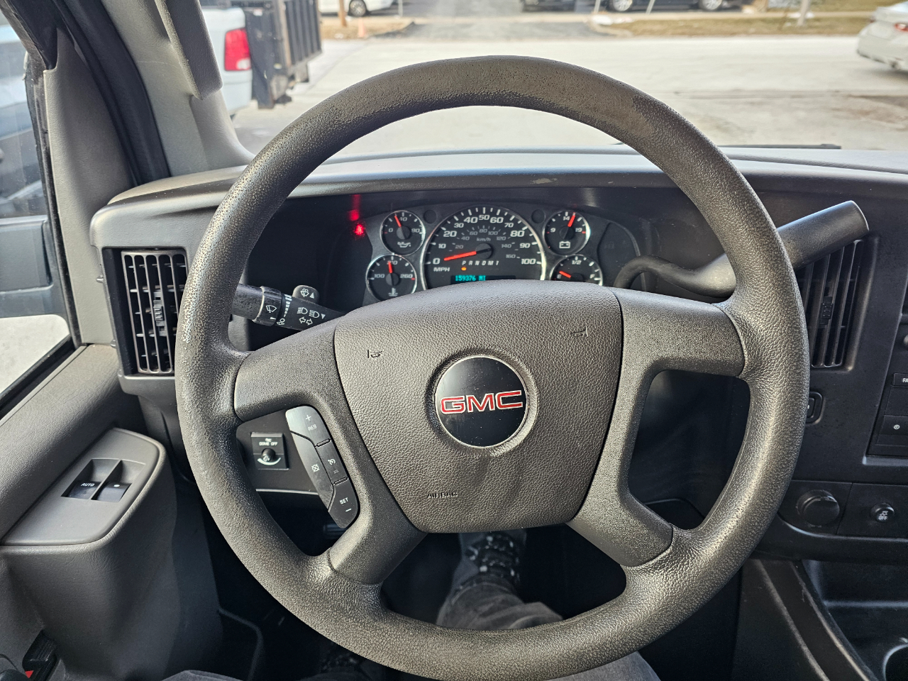 GMC Savana Cargo Van RWD 2500 135" 2017