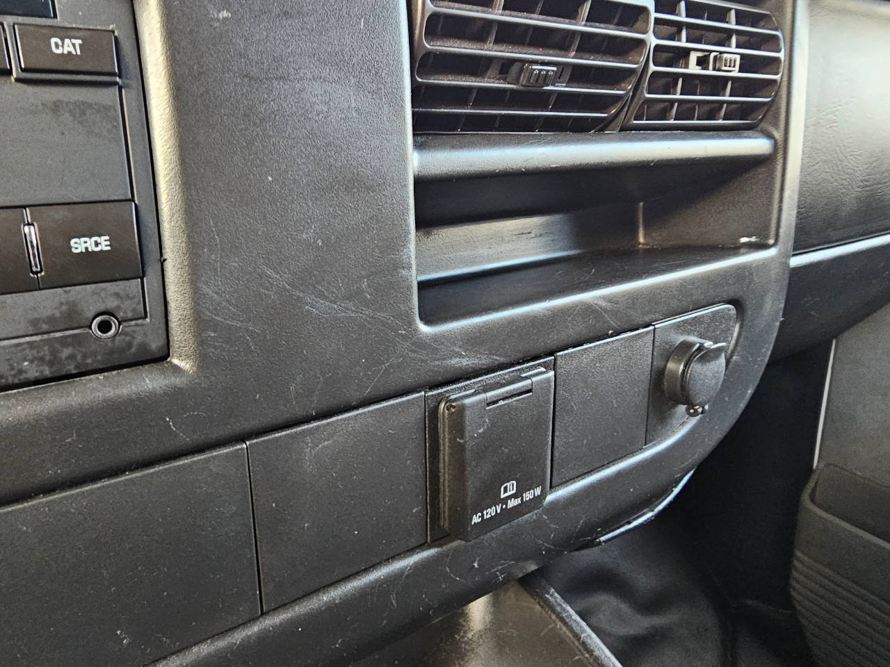 GMC Savana Cargo Van RWD 2500 135" 2017