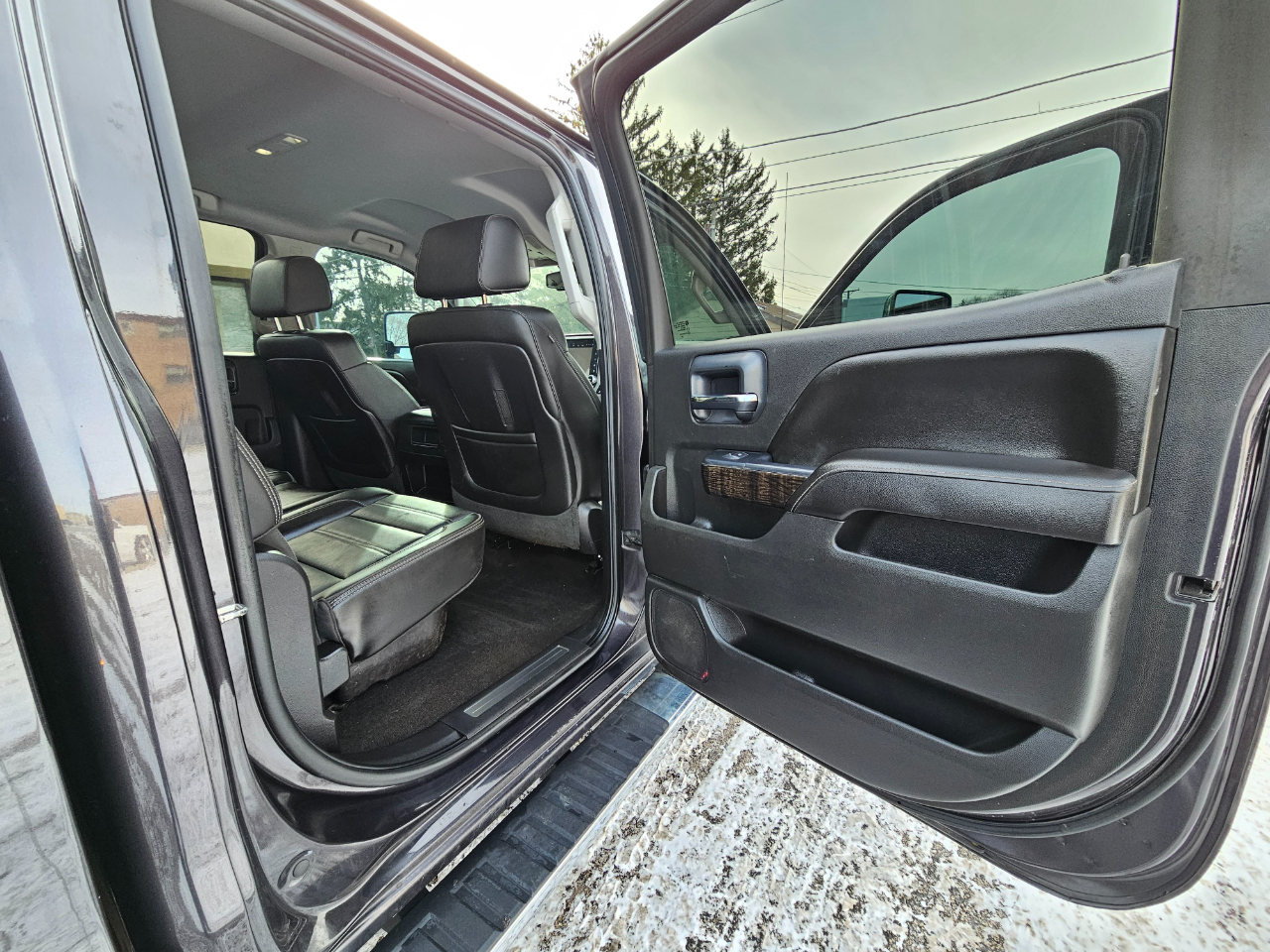 GMC Sierra 3500HD available WiFi 4WD Crew Cab 167.7" Denali 2015