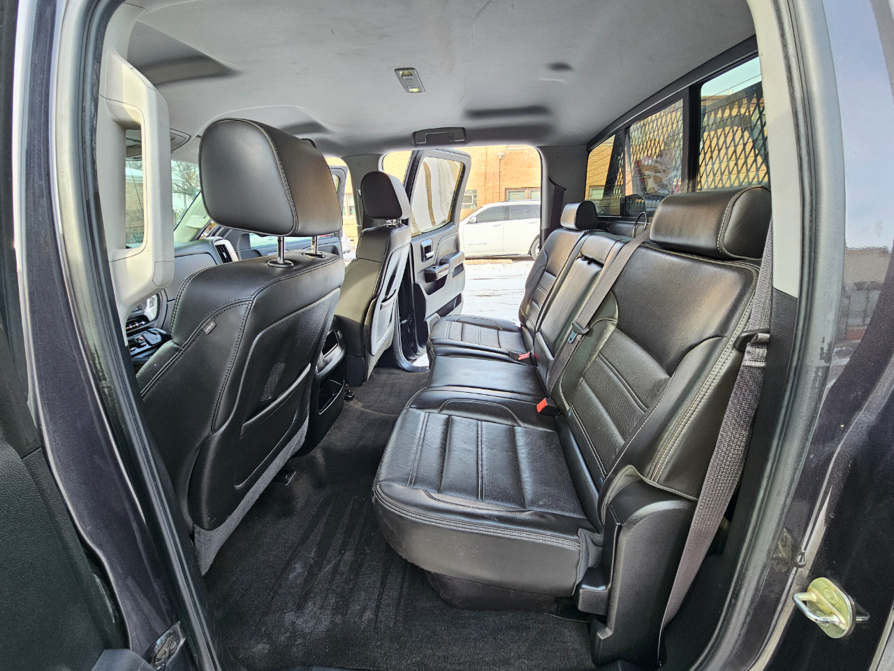 GMC Sierra 3500HD available WiFi 4WD Crew Cab 167.7" Denali 2015