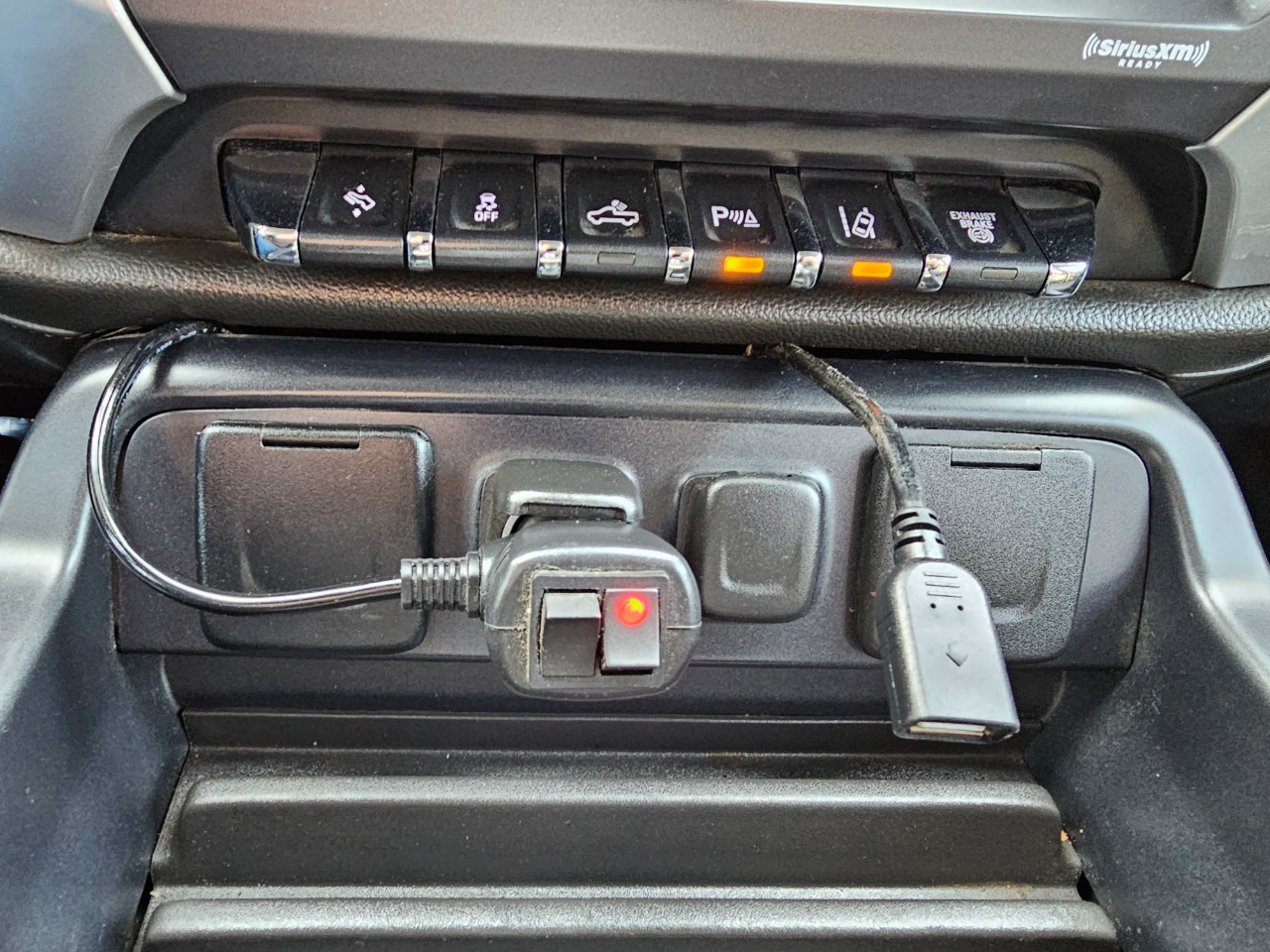 GMC Sierra 3500HD available WiFi 4WD Crew Cab 167.7" Denali 2015