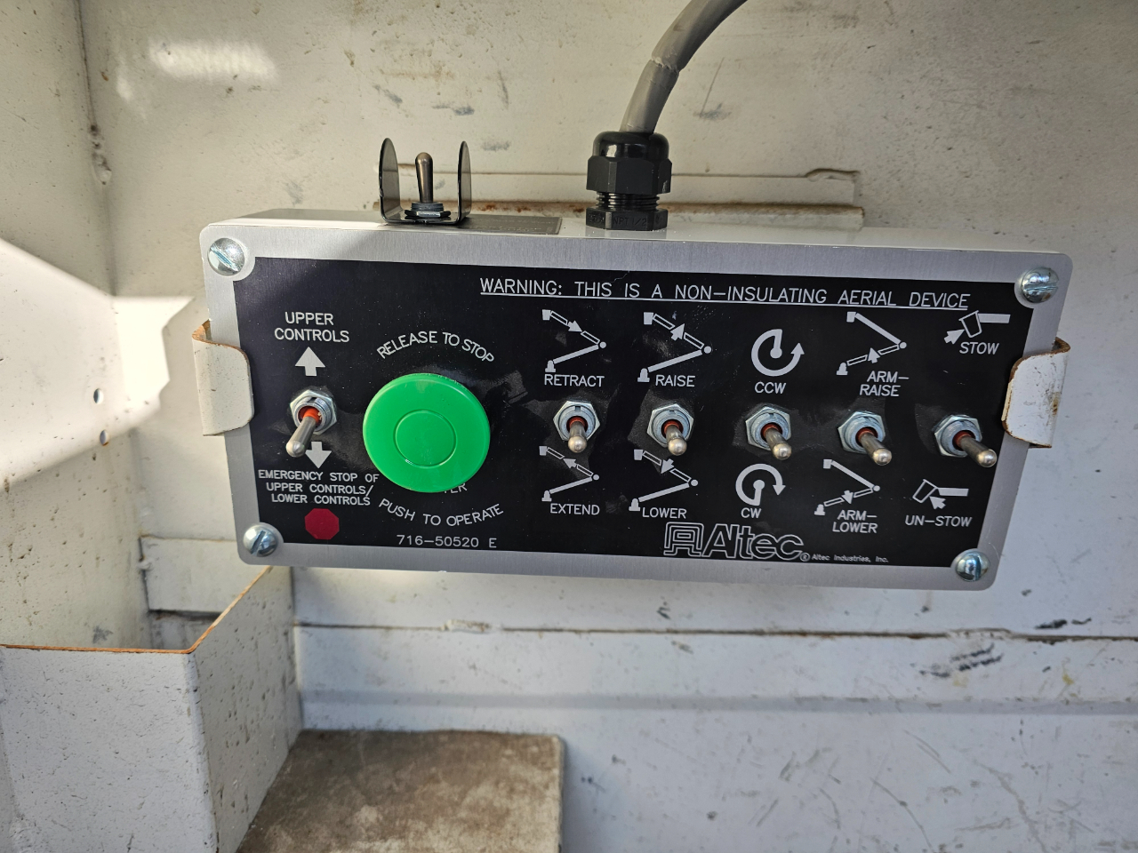 Dodge Ram 4500 2WD Reg Cab 144.5" WB 60" CA 2008