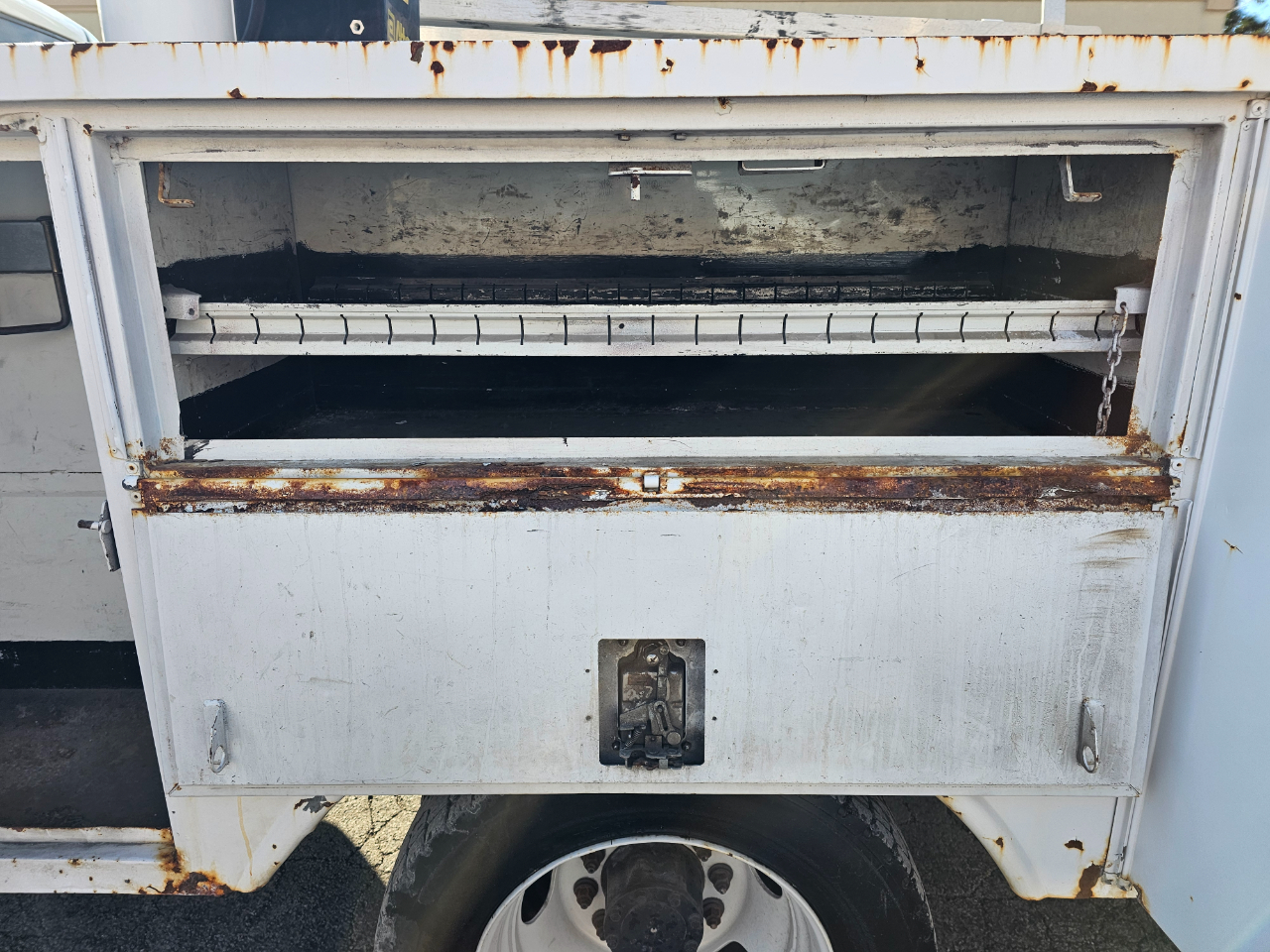 Dodge Ram 4500 2WD Reg Cab 144.5" WB 60" CA 2008