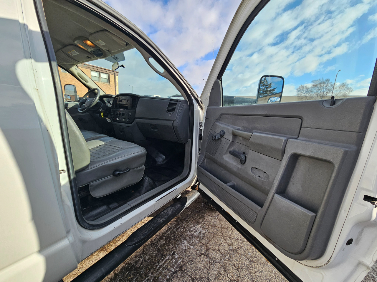 Dodge Ram 4500 2WD Reg Cab 144.5" WB 60" CA 2008