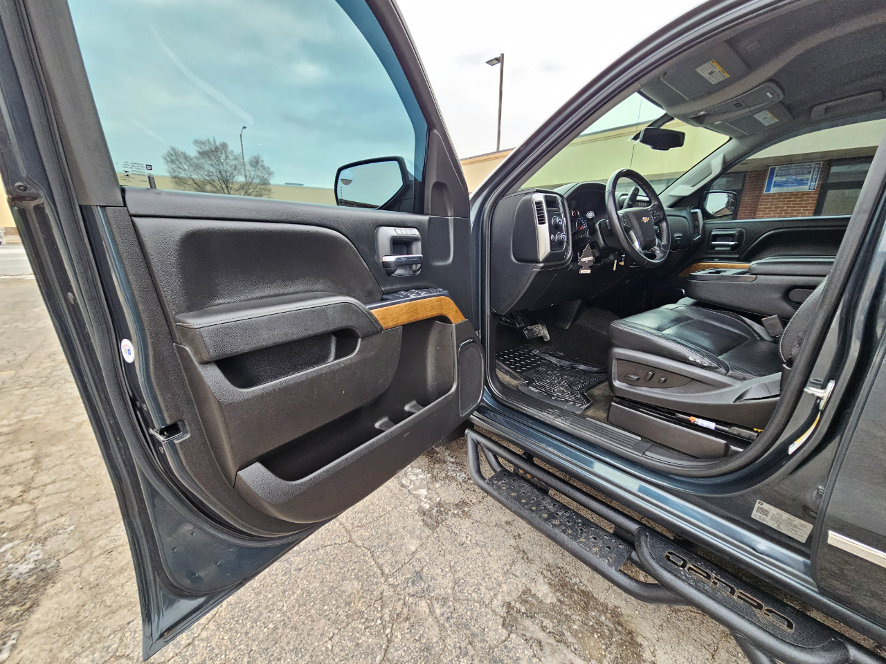 Chevrolet Silverado 1500 4WD Double Cab 143.5" LTZ w/1LZ 2018