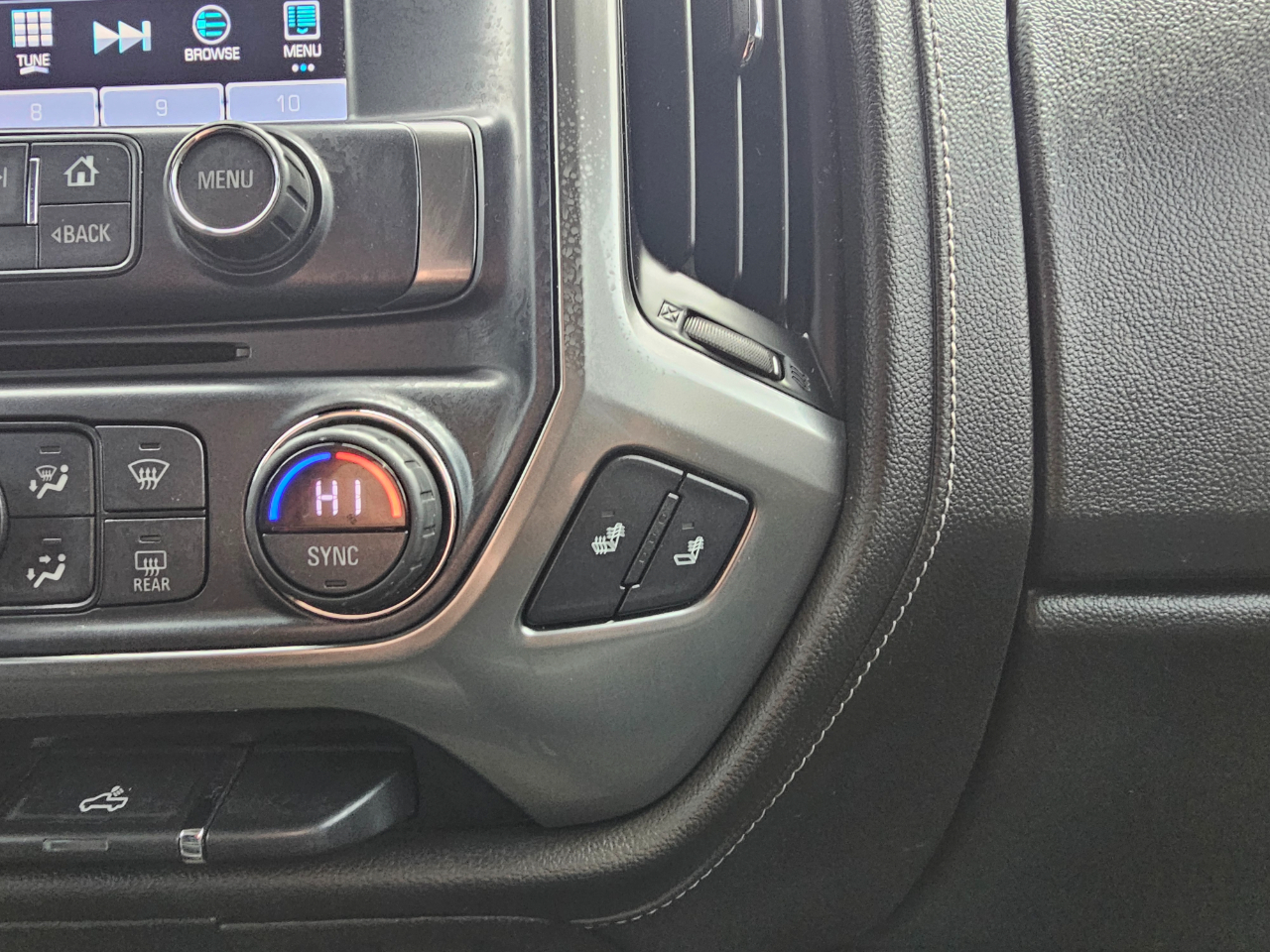 Chevrolet Silverado 1500 4WD Double Cab 143.5" LTZ w/1LZ 2018