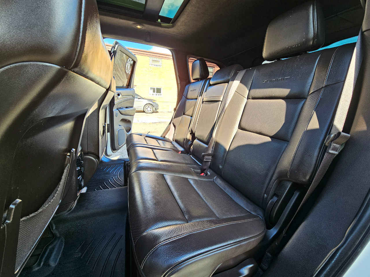 Jeep Grand Cherokee 4WD 4dr Summit 2016