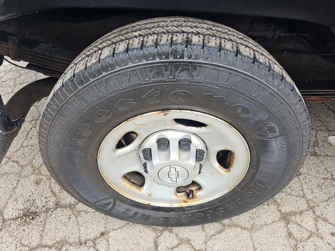 Chevrolet Express Cargo Van RWD 3500 135" 2015