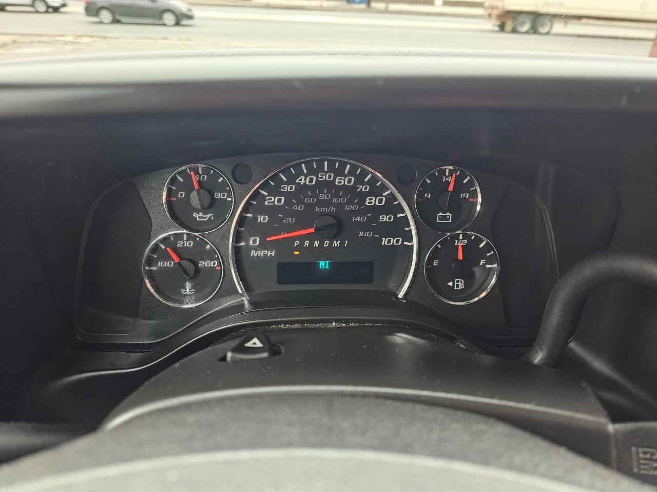 Chevrolet Express Cargo Van RWD 3500 135" 2015