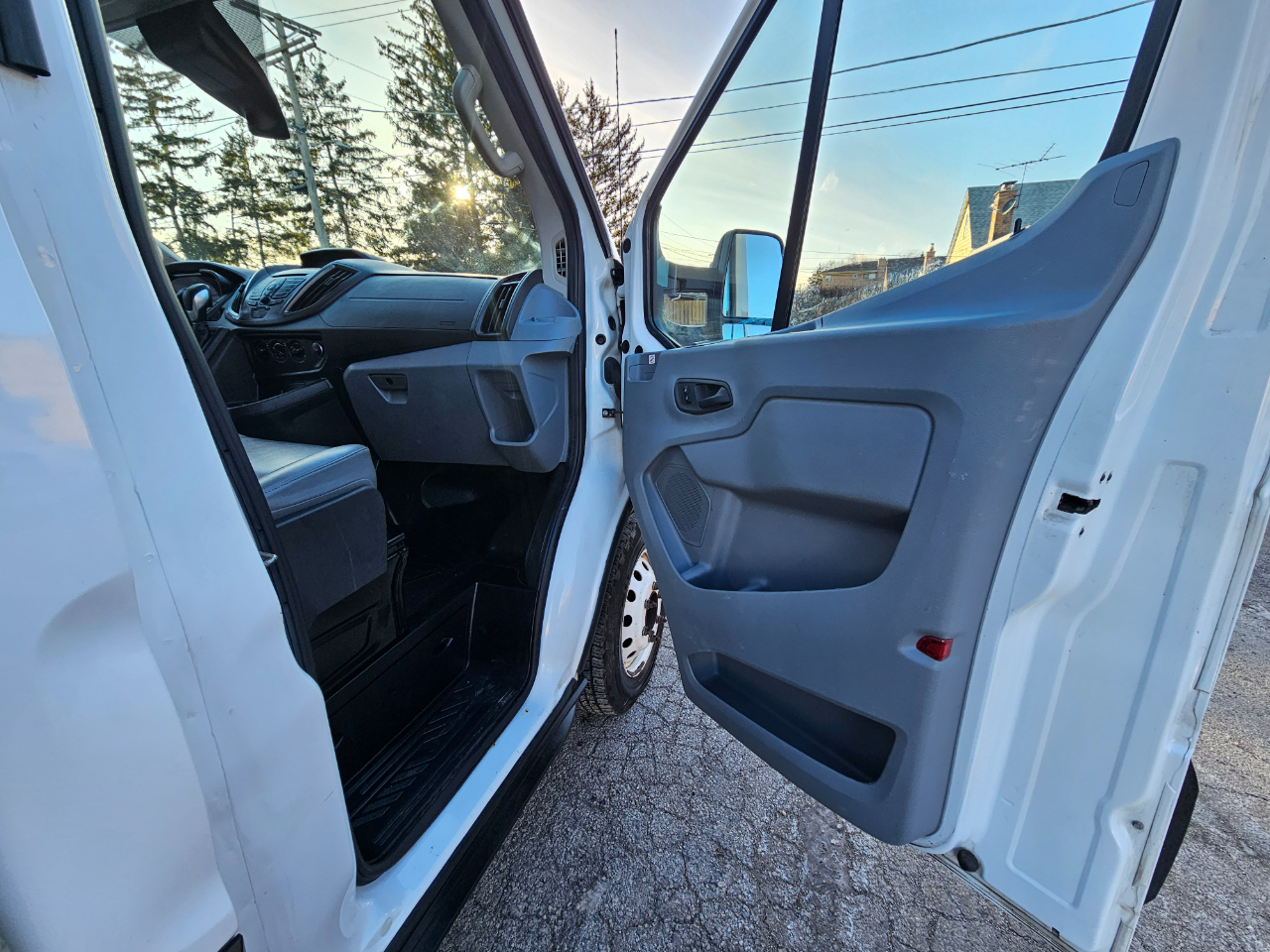 Ford Transit Chassis T-350 DRW 156" WB 9950 GVWR 2019