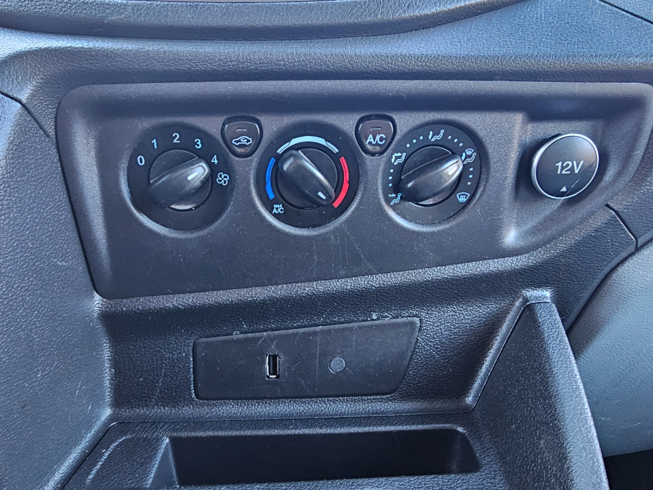 Ford Transit Chassis T-350 DRW 156" WB 9950 GVWR 2019