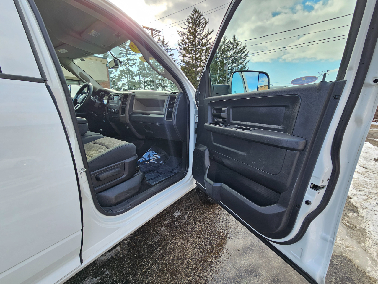 RAM 2500 4WD Crew Cab 149" ST 2012