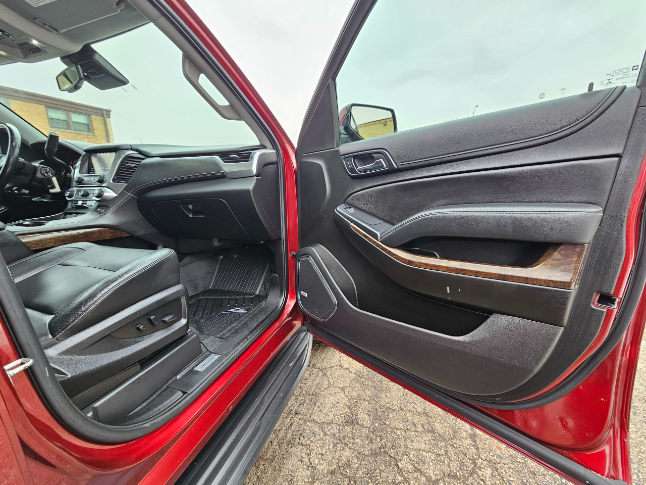 Chevrolet Tahoe 4WD 4dr LT 2020