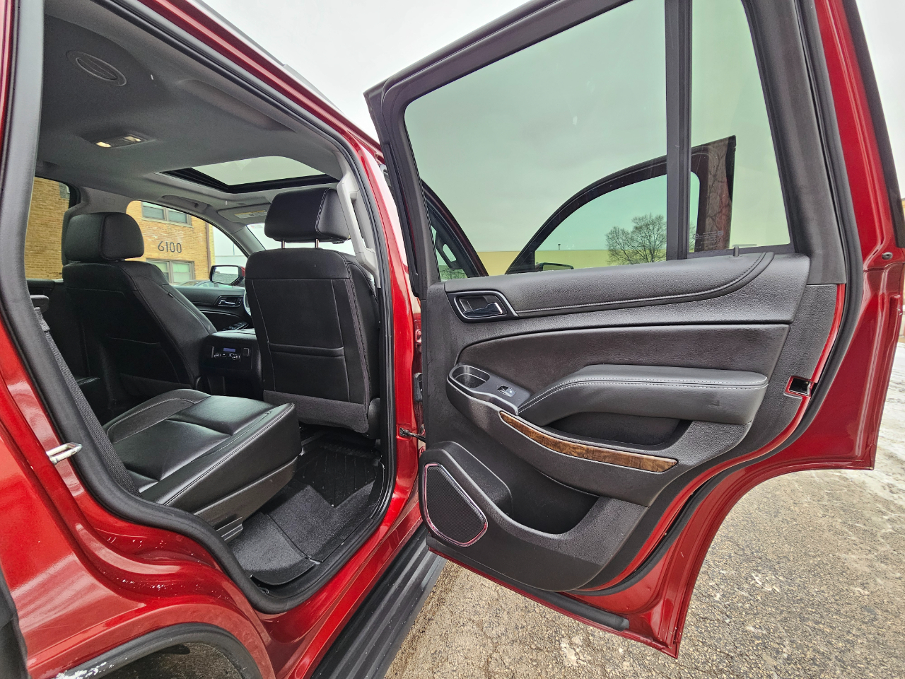 Chevrolet Tahoe 4WD 4dr LT 2020