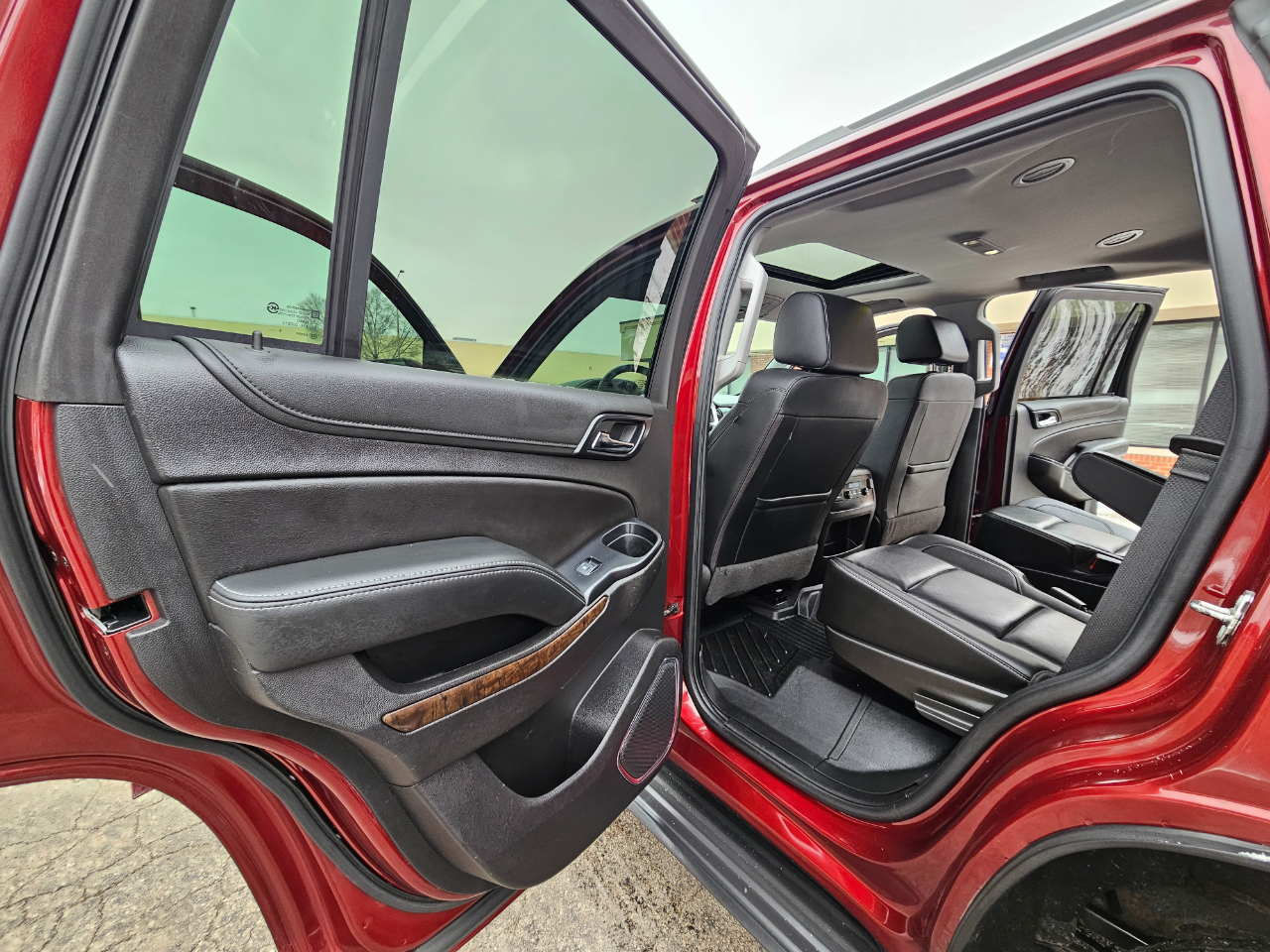 Chevrolet Tahoe 4WD 4dr LT 2020