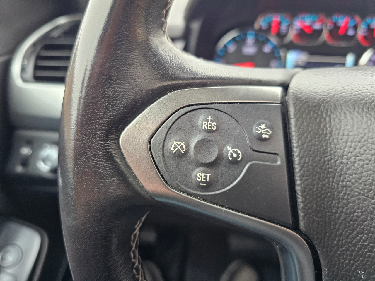 Chevrolet Tahoe 4WD 4dr LT 2020