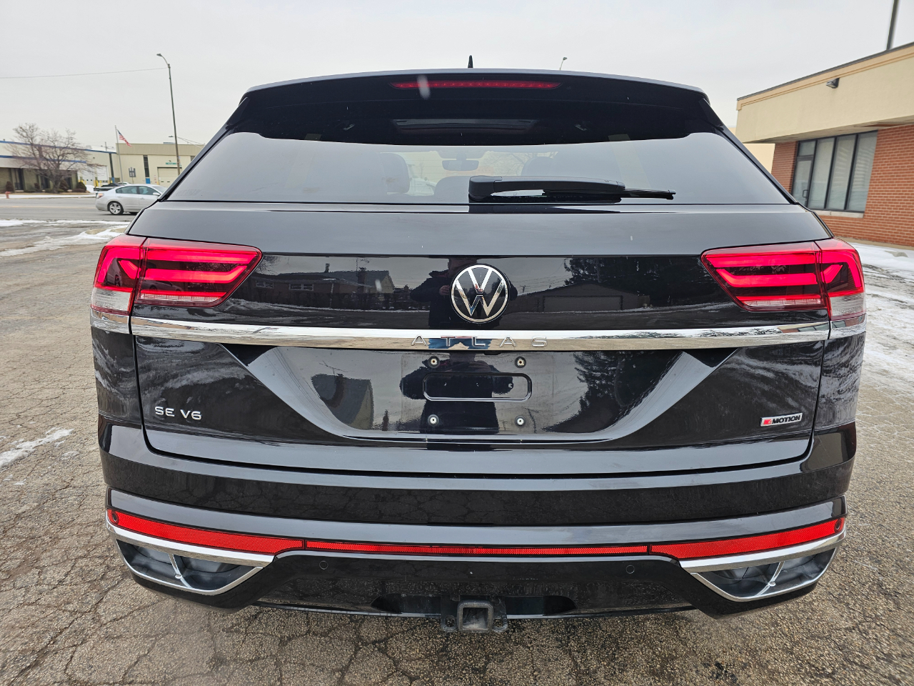 Volkswagen Atlas Cross Sport 3.6L V6 SE w/Technology R-Line 4MOTION 2021