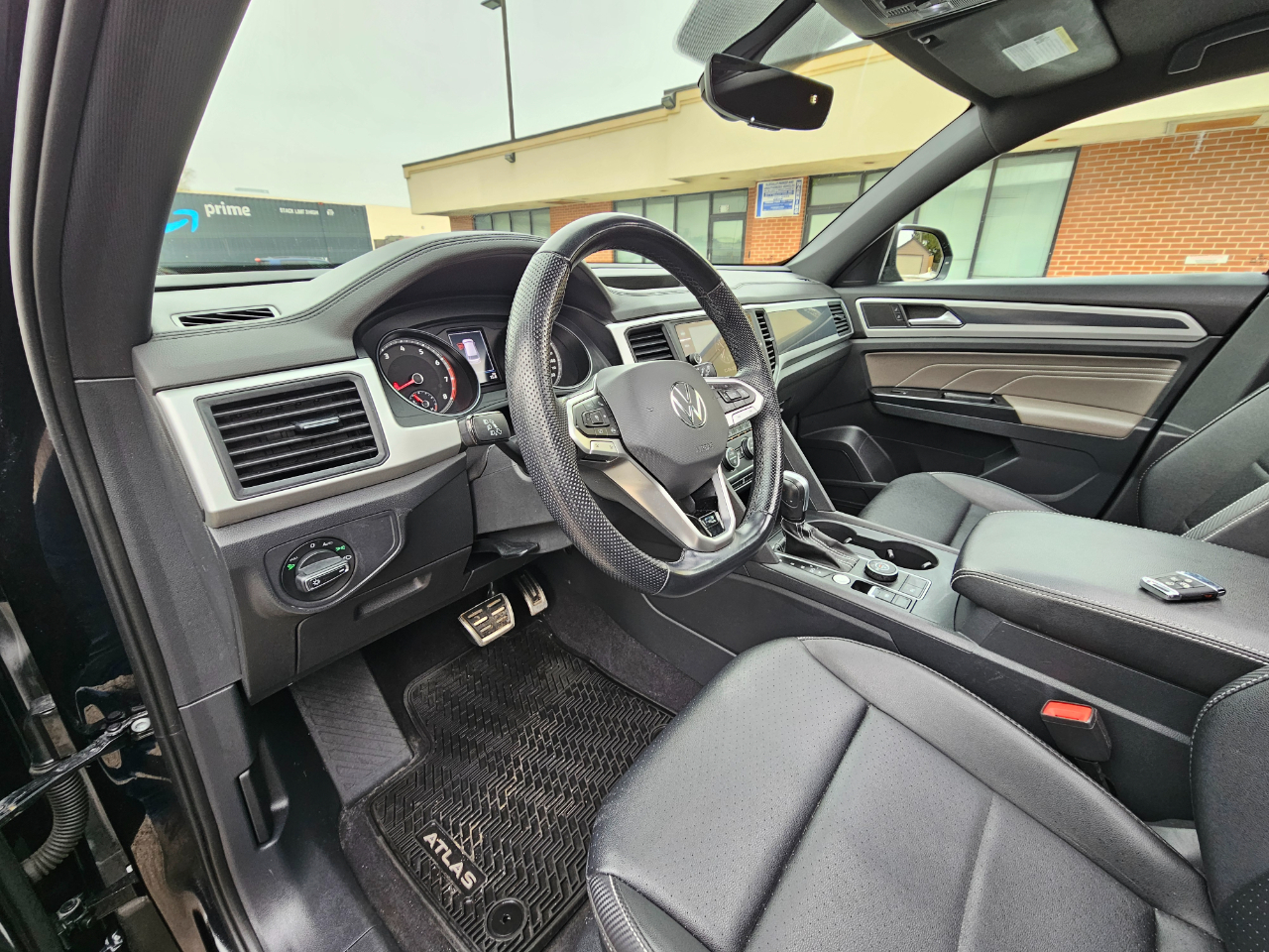 Volkswagen Atlas Cross Sport 3.6L V6 SE w/Technology R-Line 4MOTION 2021