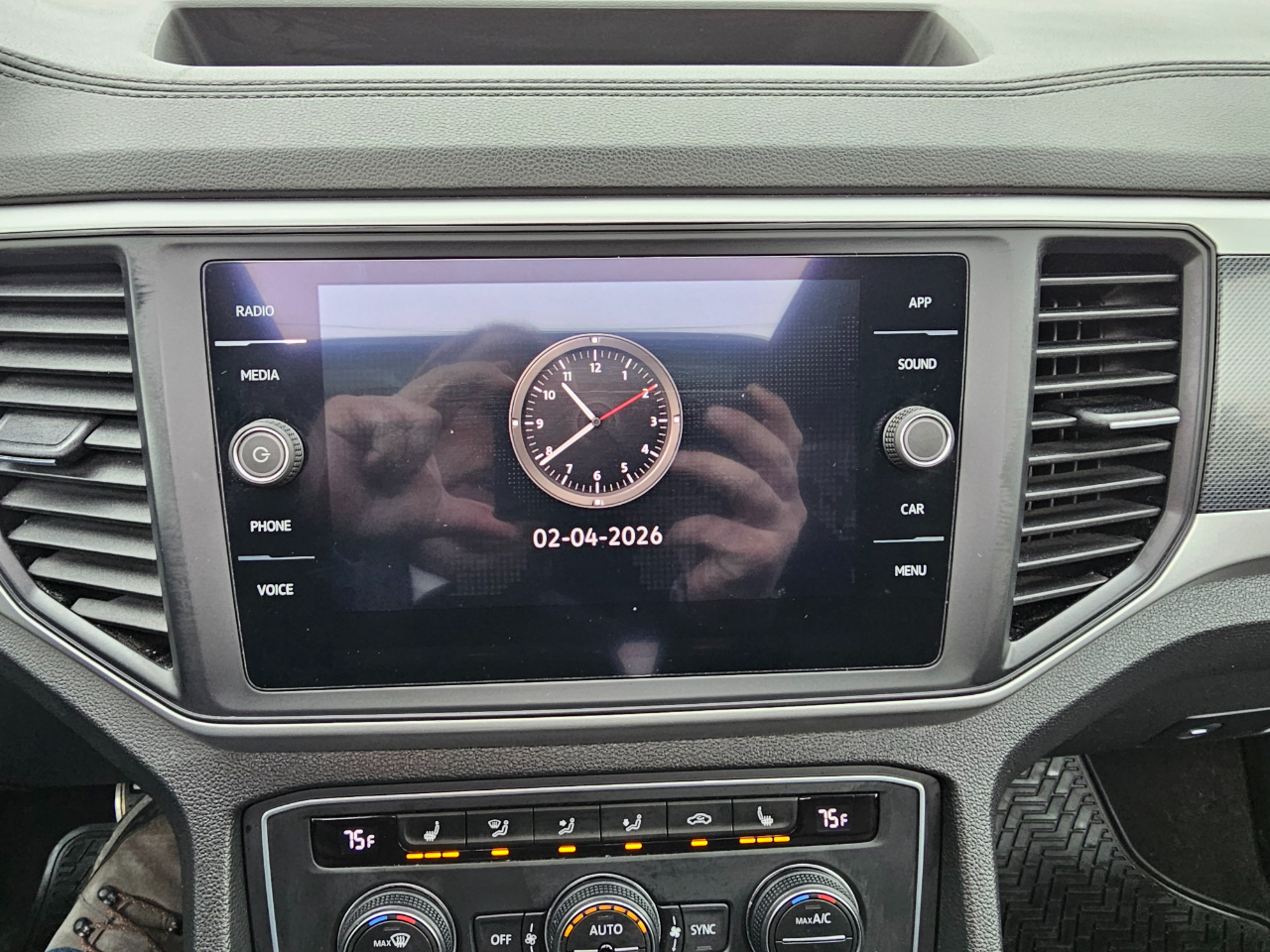 Volkswagen Atlas Cross Sport 3.6L V6 SE w/Technology R-Line 4MOTION 2021