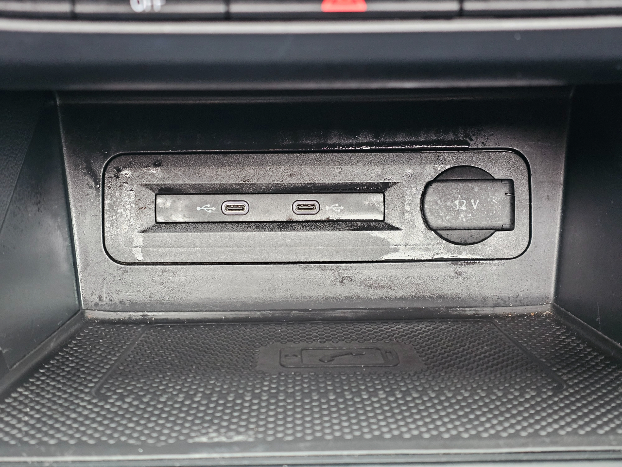 Volkswagen Atlas Cross Sport 3.6L V6 SE w/Technology R-Line 4MOTION 2021