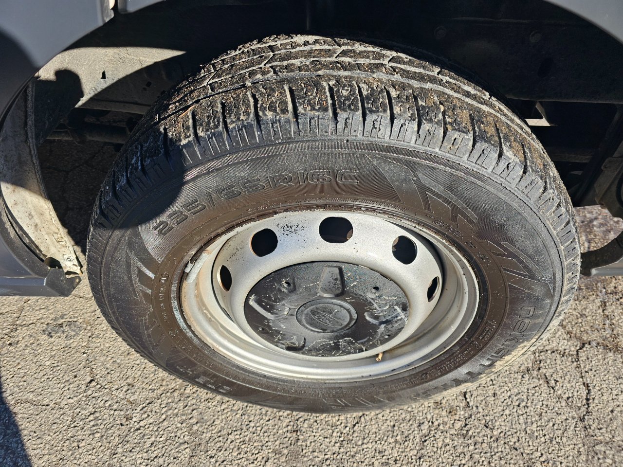 Ford Transit Passenger Wagon T-350 148" Low Roof XLT Swing-Out RH Dr 2018