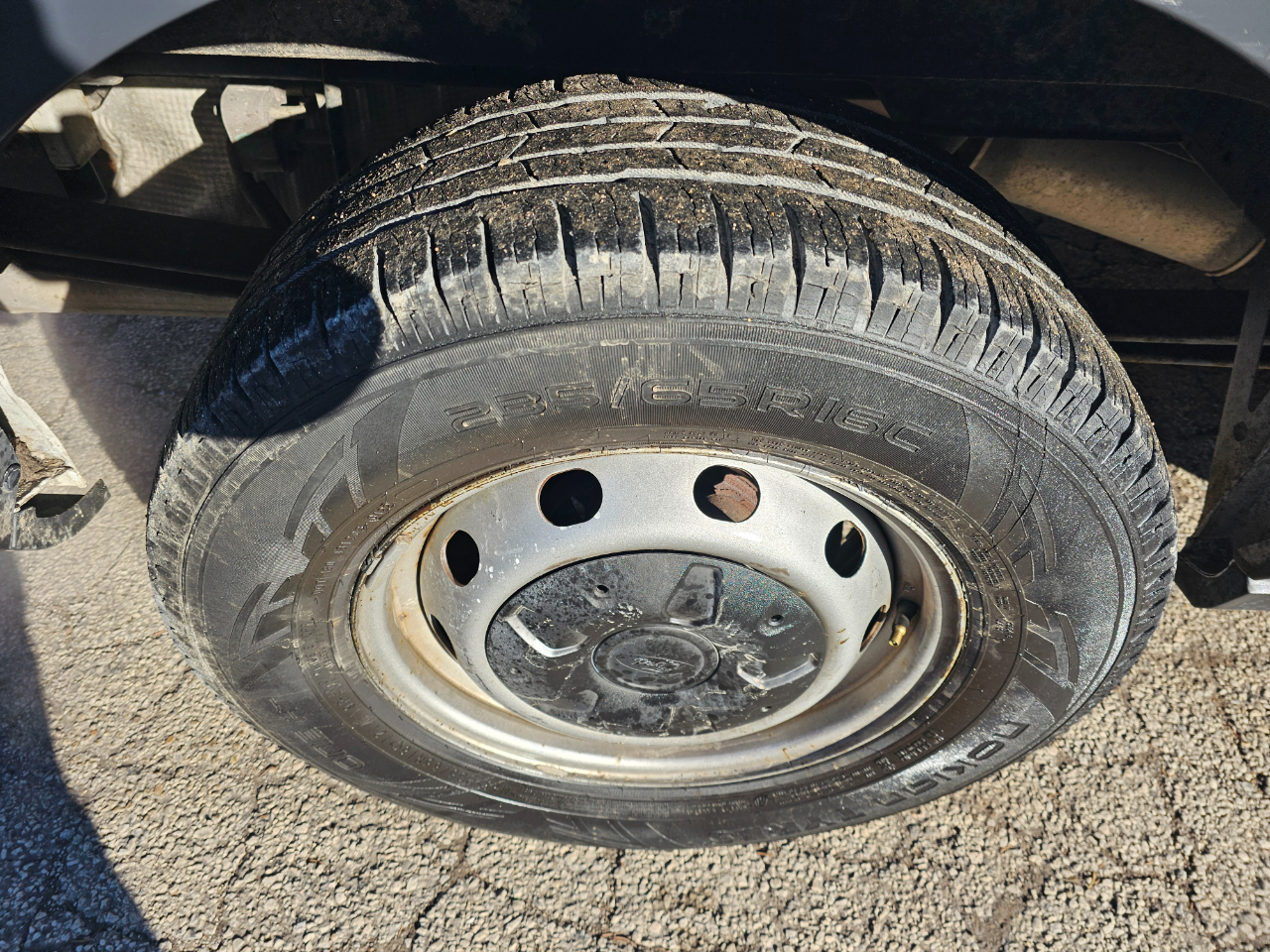 Ford Transit Passenger Wagon T-350 148" Low Roof XLT Swing-Out RH Dr 2018