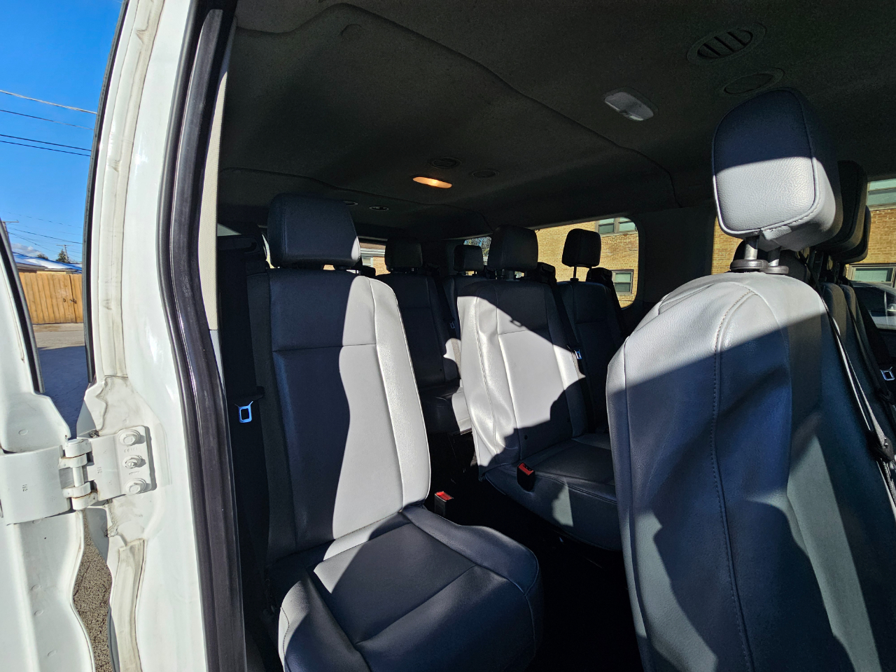 Ford Transit Passenger Wagon T-350 148" Low Roof XLT Swing-Out RH Dr 2018