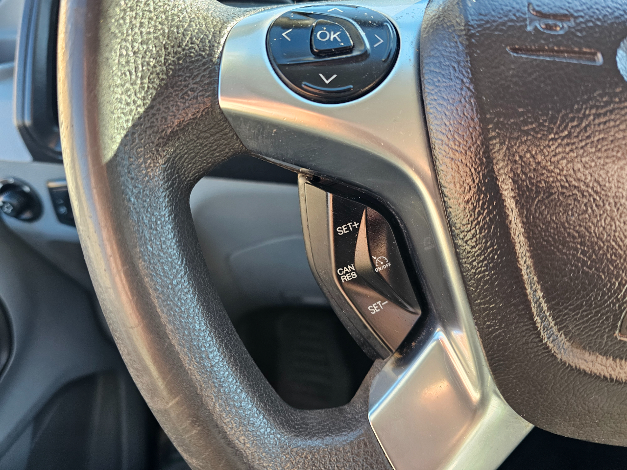 Ford Transit Passenger Wagon T-350 148" Low Roof XLT Swing-Out RH Dr 2018