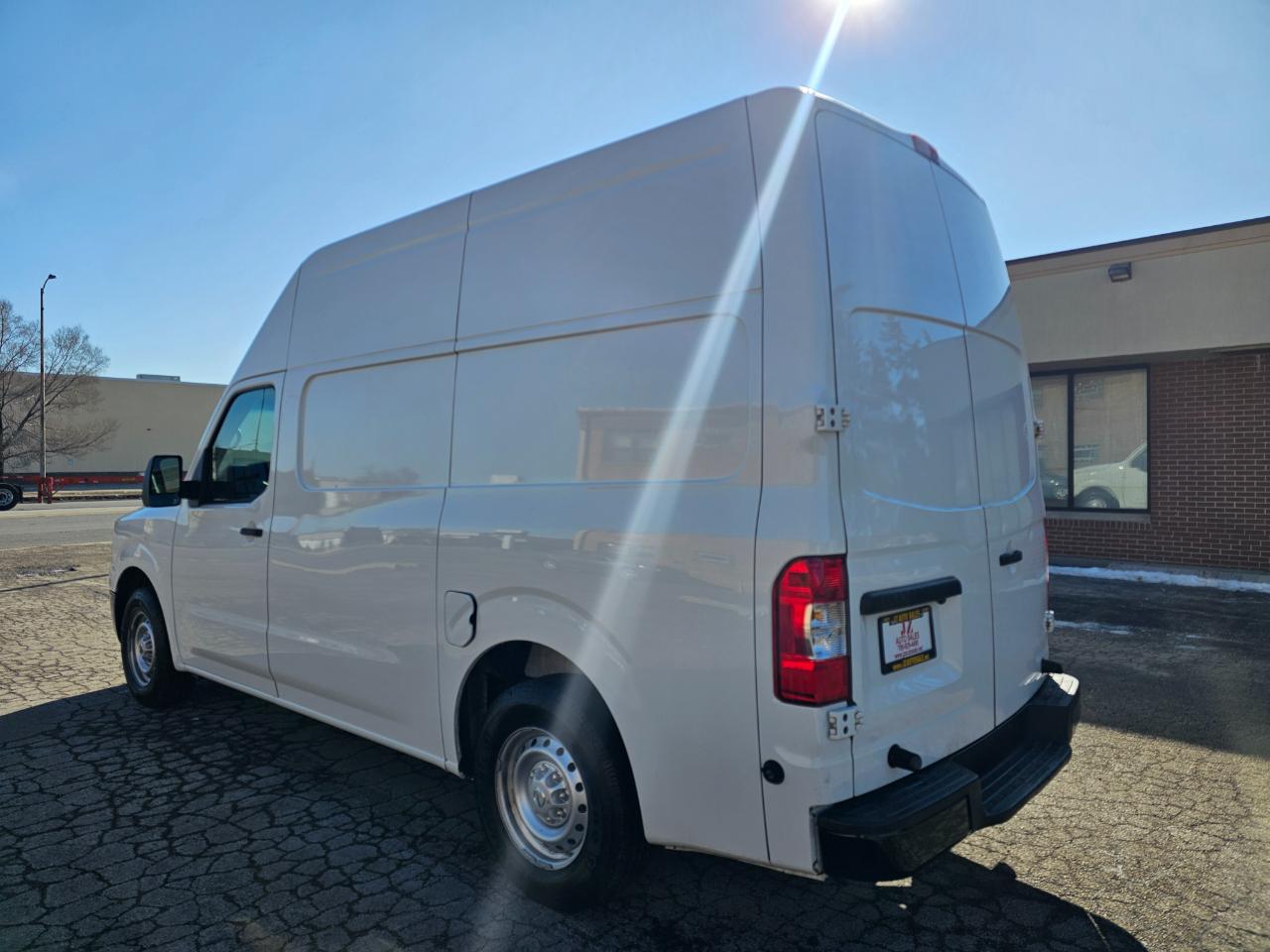 Nissan NV Cargo NV2500 HD High Roof V6 S 2017