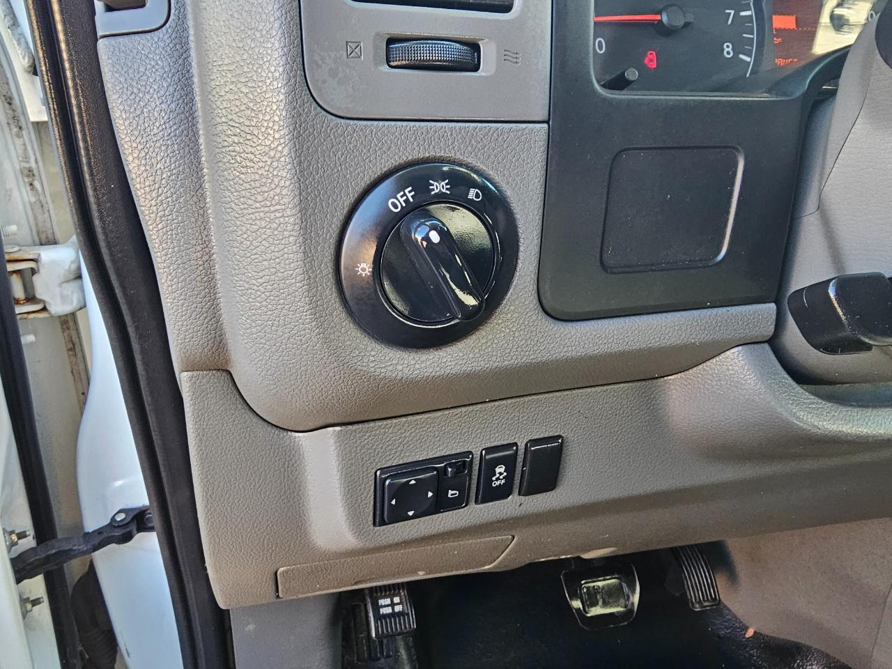 Nissan NV Cargo NV2500 HD High Roof V6 S 2017