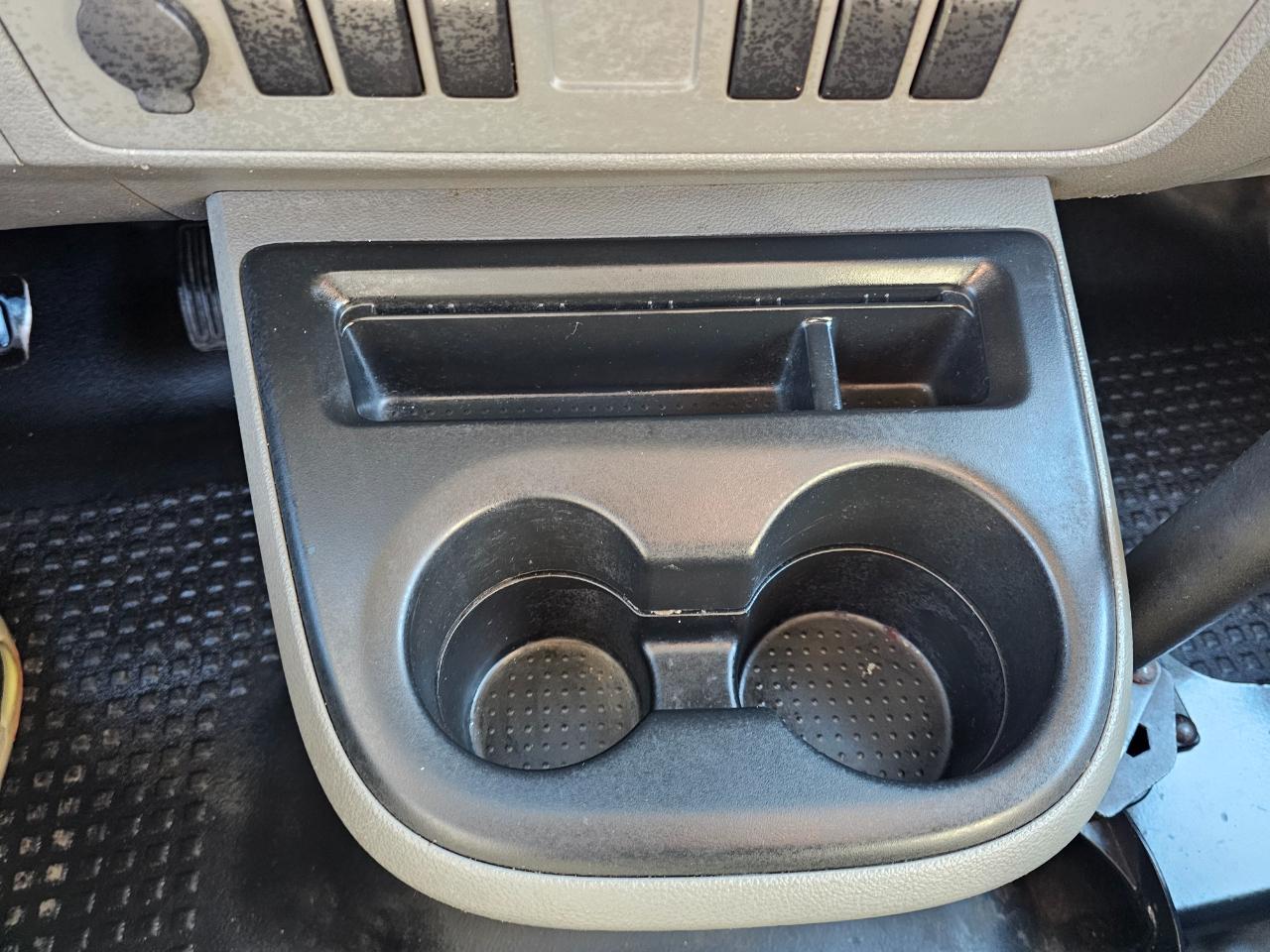 Nissan NV Cargo NV2500 HD High Roof V6 S 2017