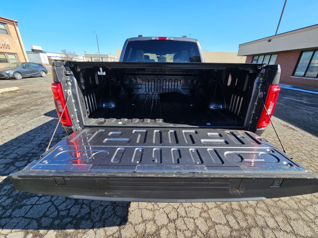Ford F-150 XLT SuperCrew Short Bed 4WD 2022
