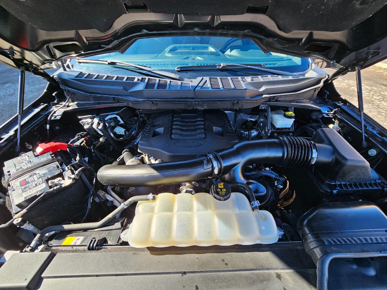 Ford F-150 XLT SuperCrew Short Bed 4WD 2022