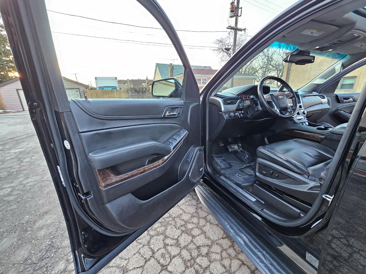 Chevrolet Tahoe 4WD 4dr LT 2016