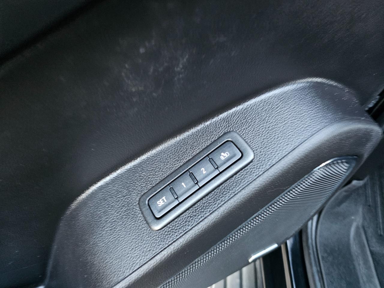 Chevrolet Tahoe 4WD 4dr LT 2016