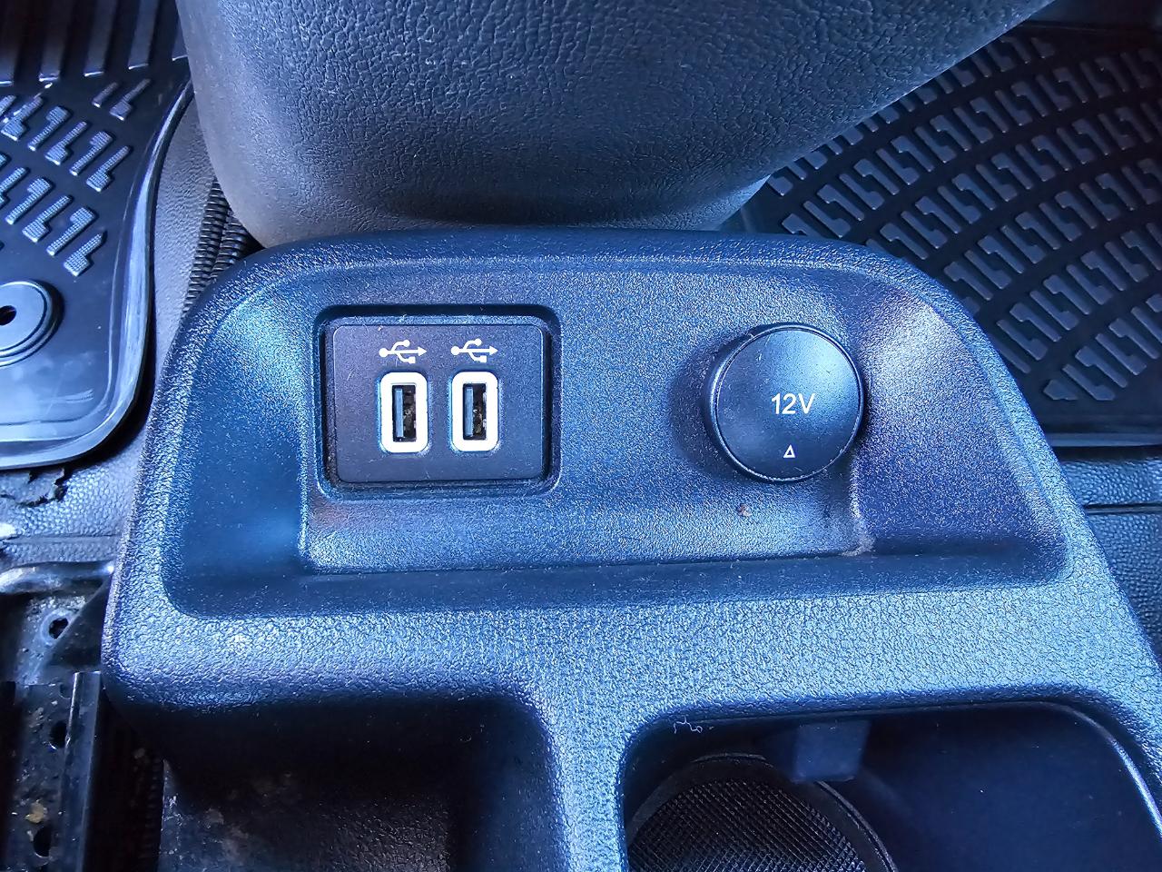 Ford Transit Connect Van XL LWB w/Rear Symmetrical Doors 2020