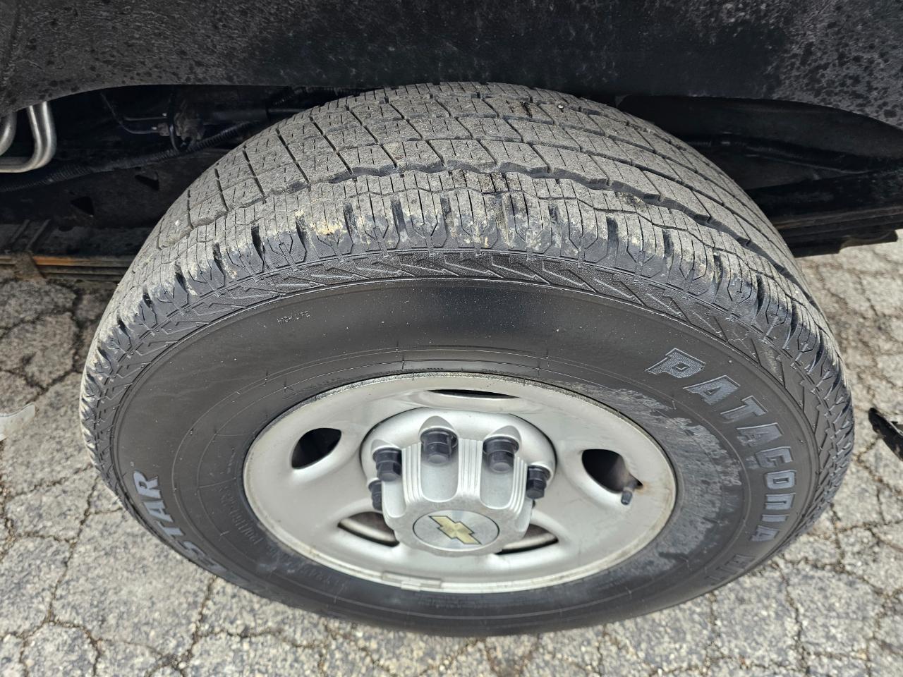 Chevrolet Express Passenger RWD 3500 155" LS 2020