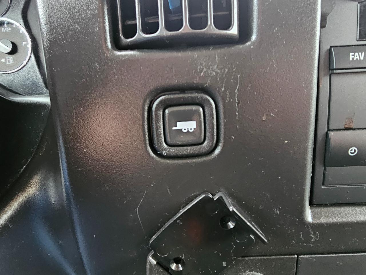 Chevrolet Express Passenger RWD 3500 155" LS 2020