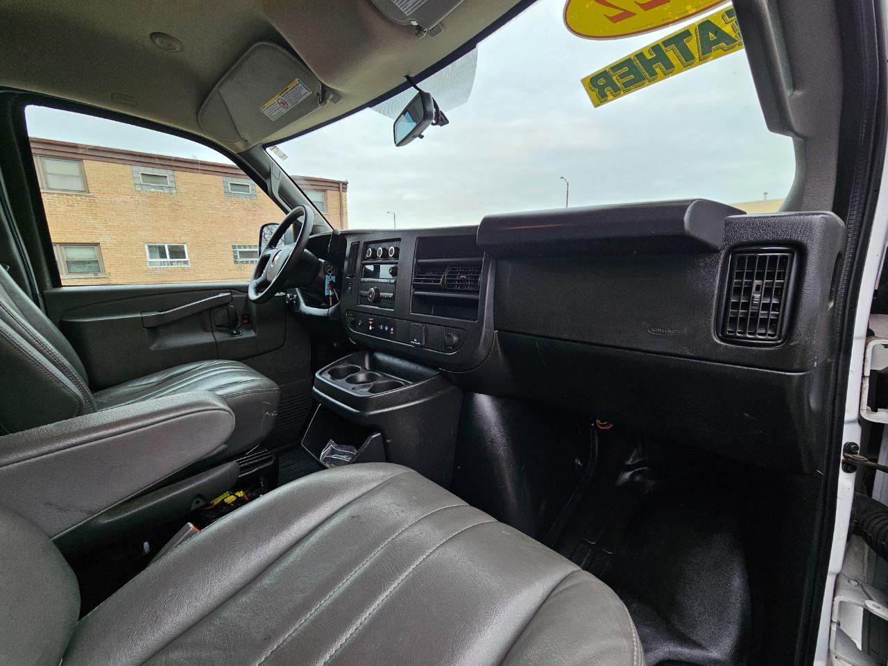 Chevrolet Express Cargo Van RWD 2500 135" 2022