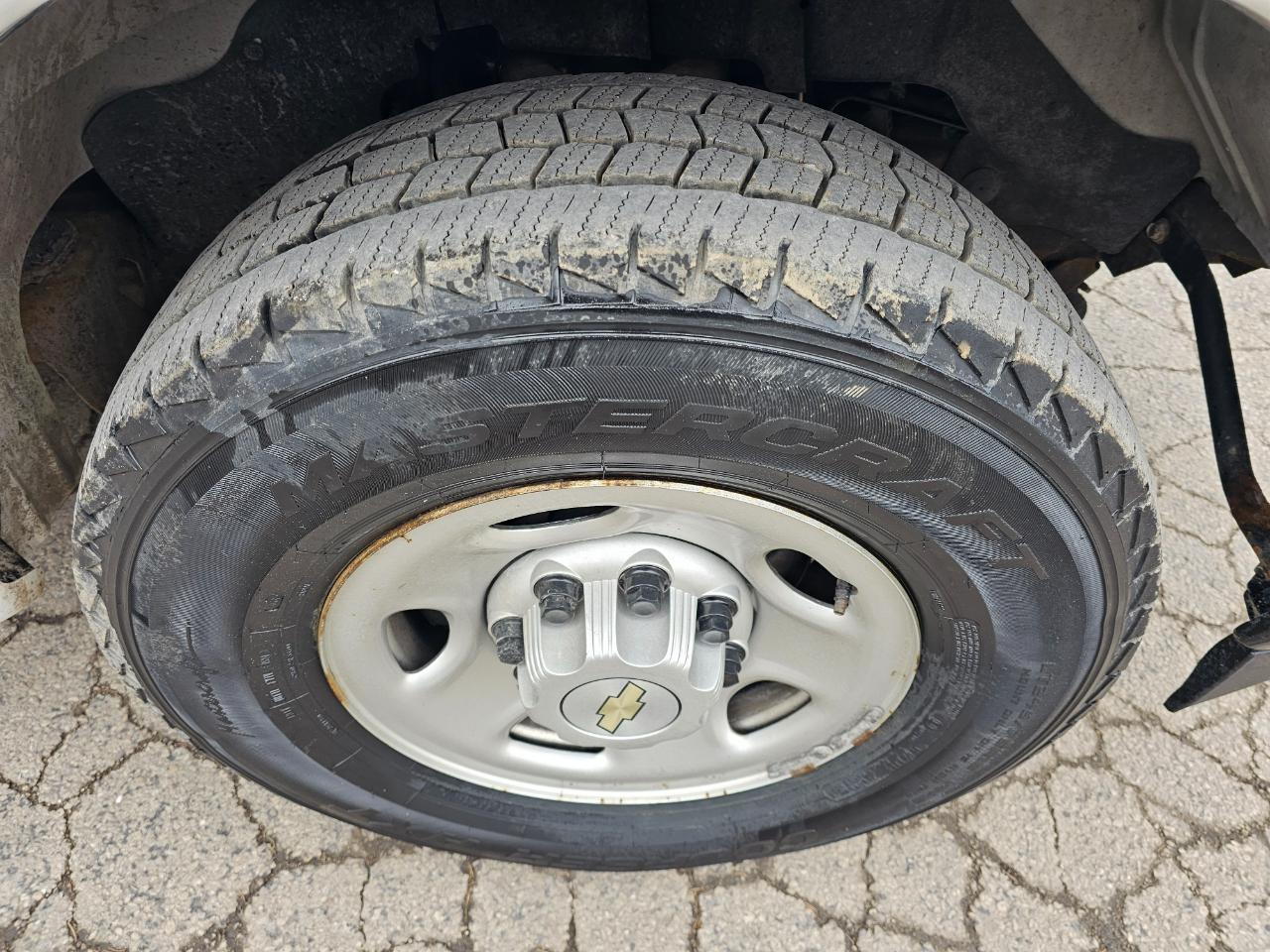 Chevrolet Express Cargo Van RWD 2500 135" 2022