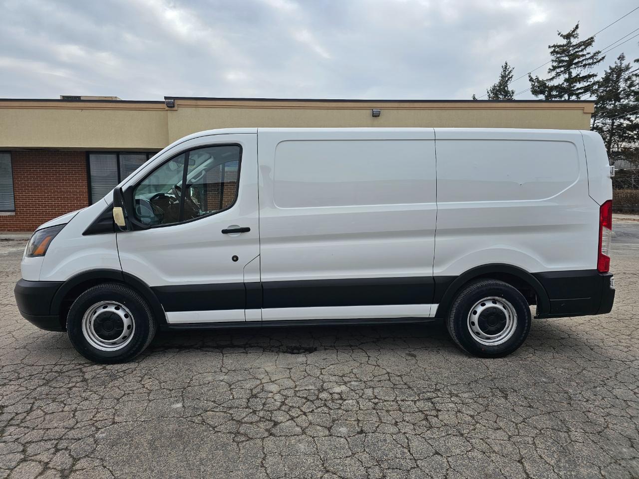 Ford Transit Van T-150 130" Low Rf 8600 GVWR Sliding RH Dr 2019