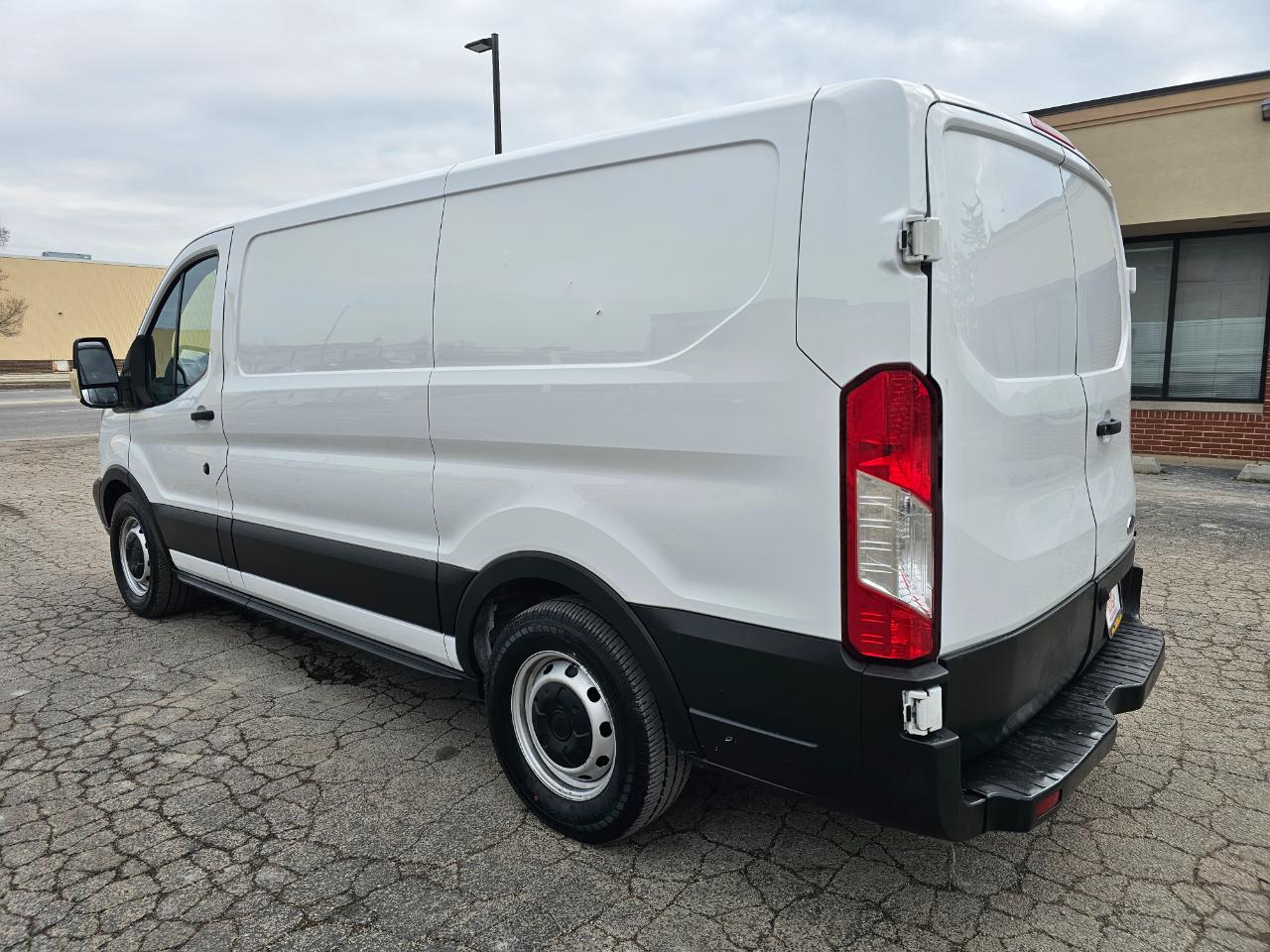 Ford Transit Van T-150 130" Low Rf 8600 GVWR Sliding RH Dr 2019
