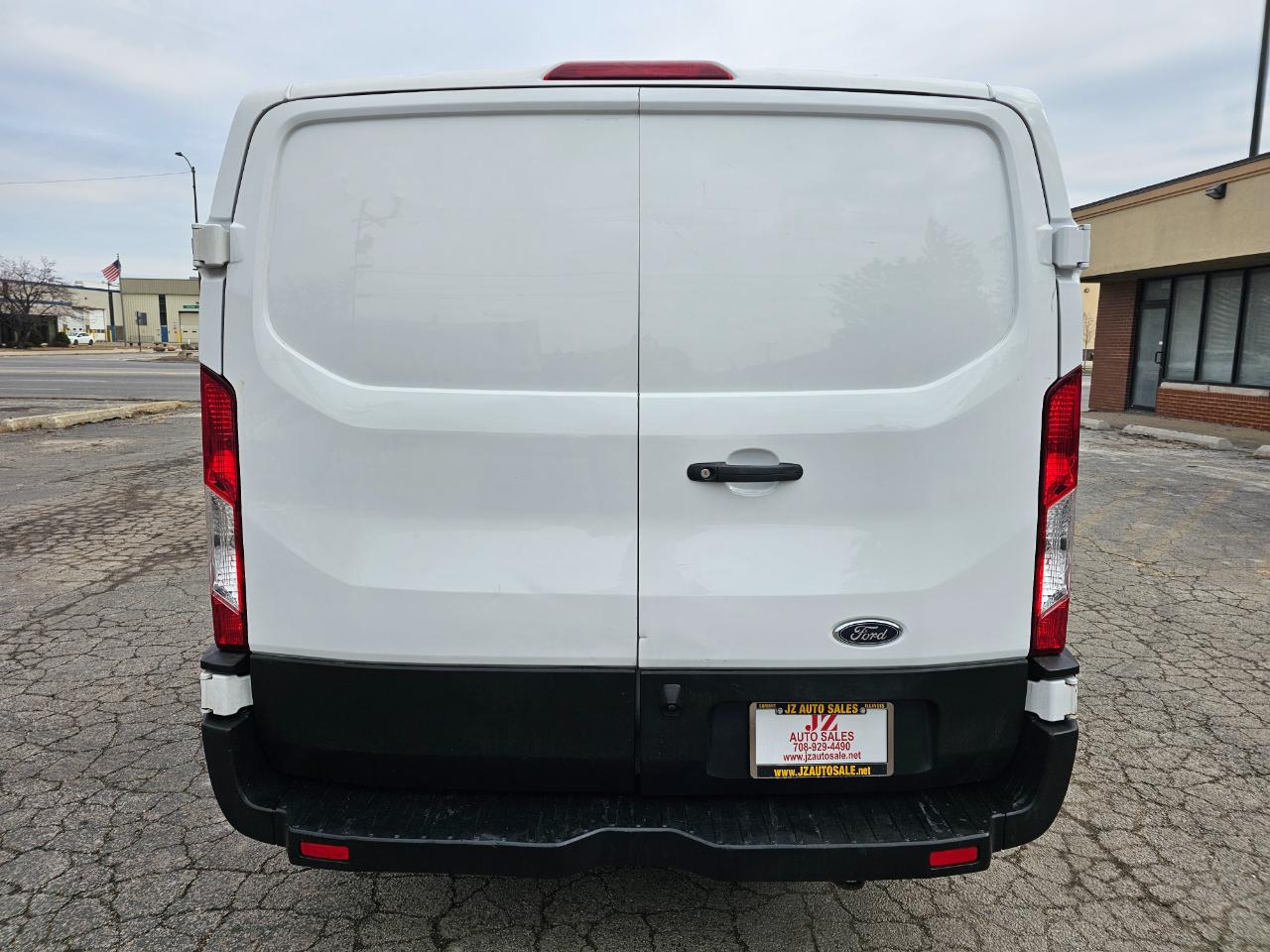 Ford Transit Van T-150 130" Low Rf 8600 GVWR Sliding RH Dr 2019